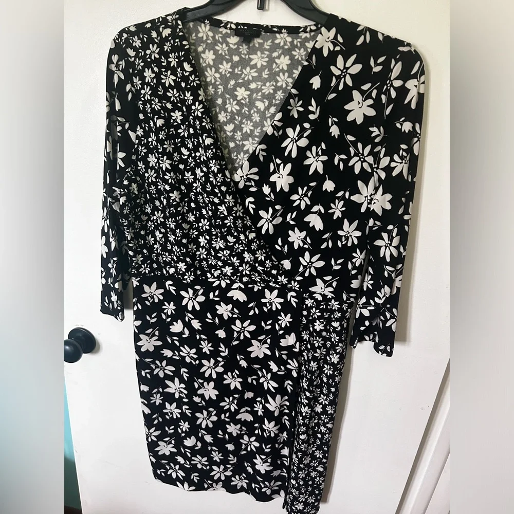 TALBOTS BICOLOR DITSY WRAP JERSEY DRESS - Picture 2 of 3